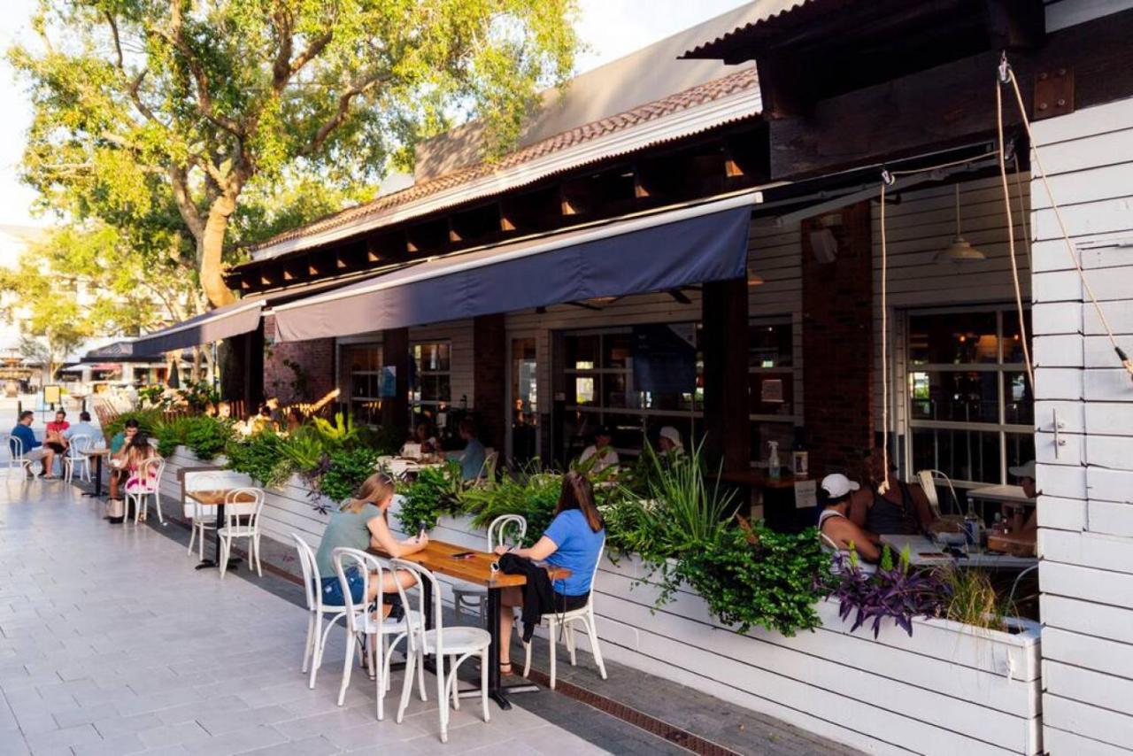 Cozy Haven Attached To Million Home - South タンパ エクステリア 写真